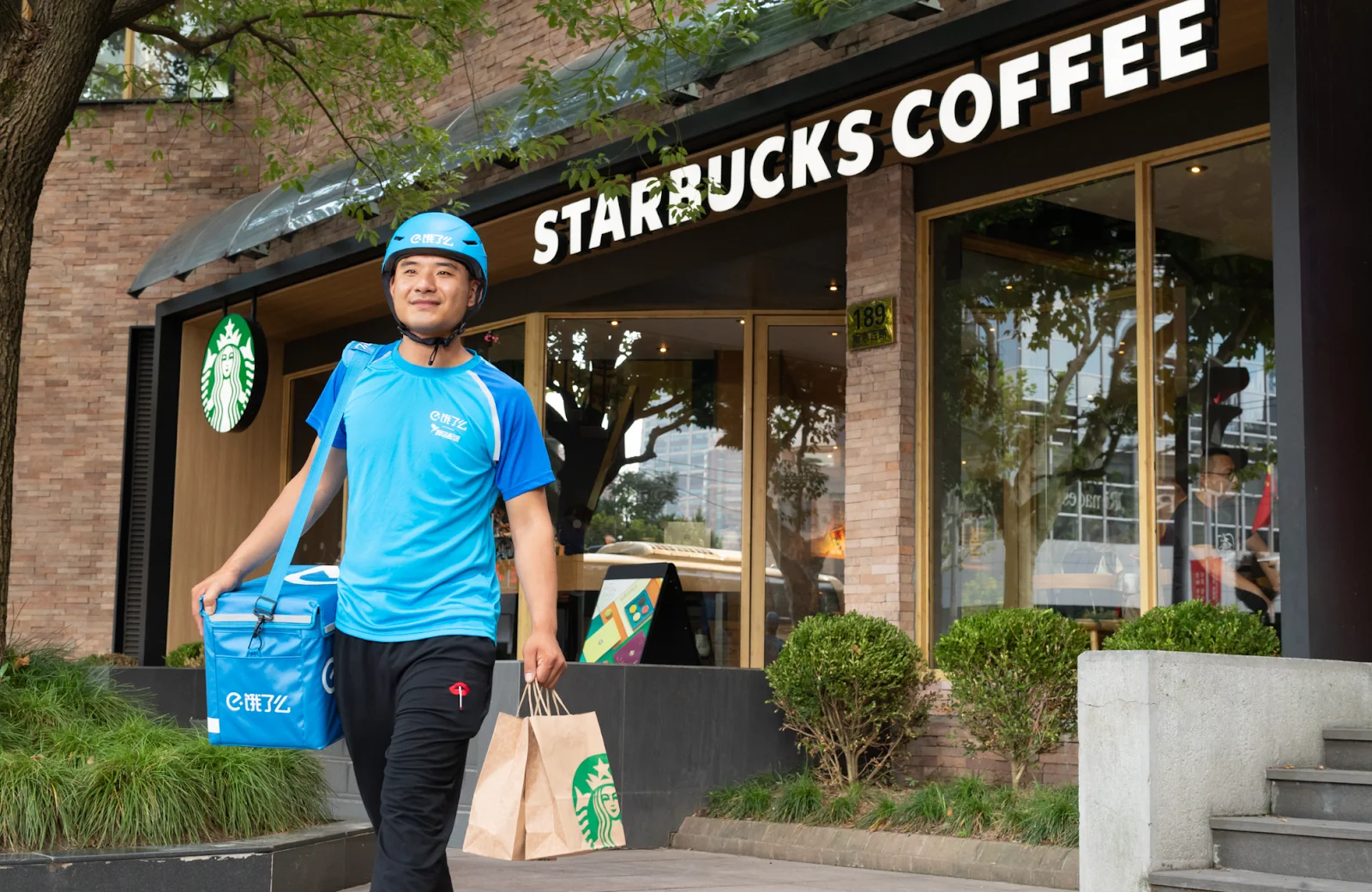 Starbucks multidomestic strategy