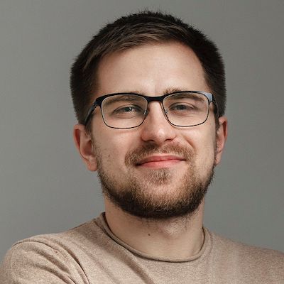 Alexander Pereverzevs headshot photo