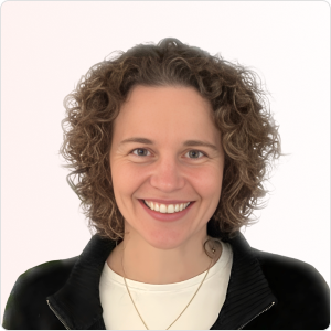 lp_headshot_sophie.webp