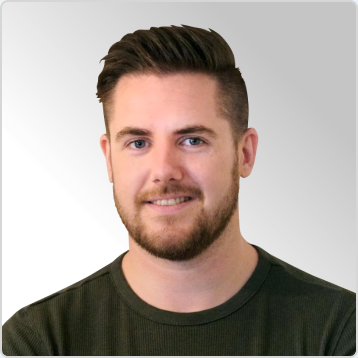 lp-testimonial-portrait.webp